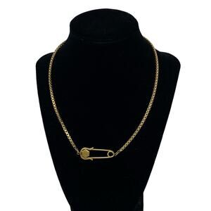 RM Gold Tone Necklace With Safety Pin Pendant With Amber Color Gemstone 18"